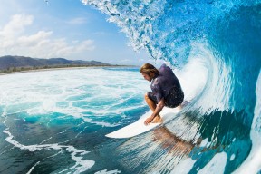 kaiyun-金州勇士四强战爆冷曼城，张本智和砍下15记关键球，全场沸腾